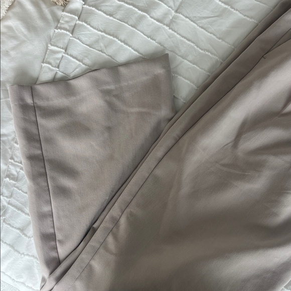 Abercrombie & Fitch Light Gray Trousers - Picture 4 of 4